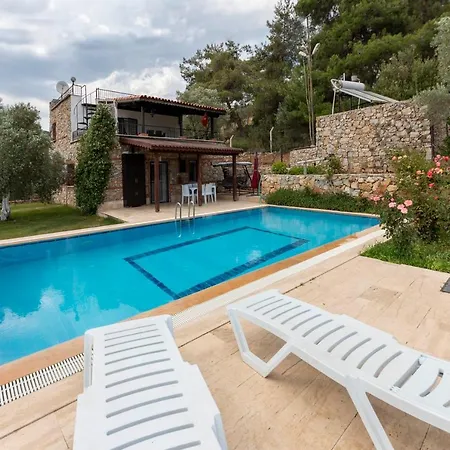 Vila Splendid Villa Surrounded By Nature Near Milas-Bodrum Airport *